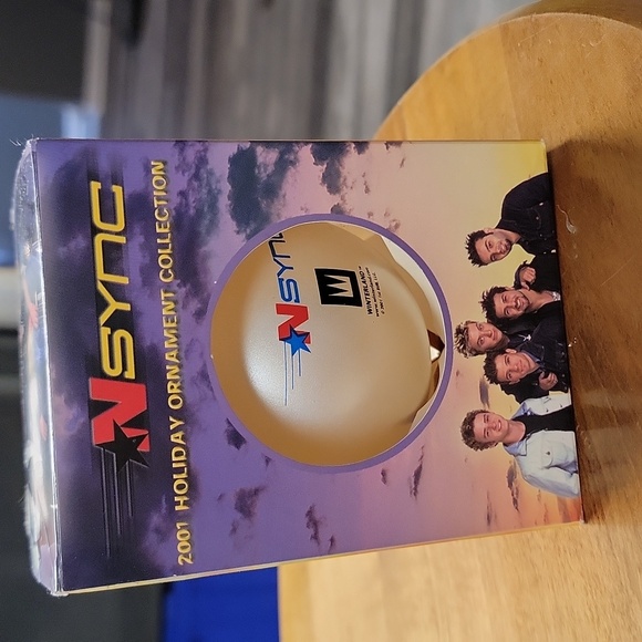 LOT OF 2 RARE NSYNC HOLIDAY BALLS - Picture 4 of 6